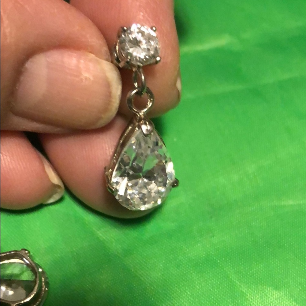 Used earrings - Picture 4 of 4